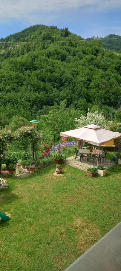 Ca D' Fefi Bed & Breakfast Gorzegno Luaran gambar