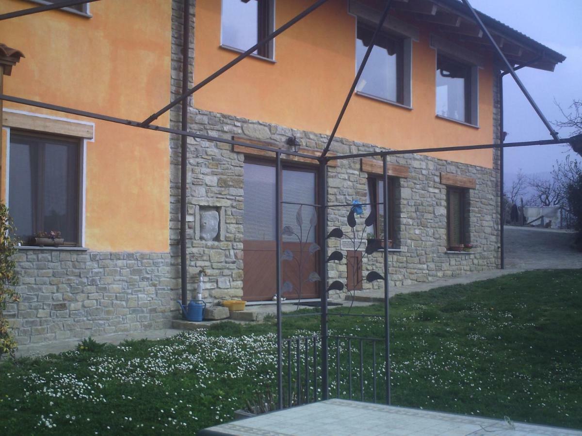 Ca D' Fefi Bed & Breakfast Gorzegno Luaran gambar
