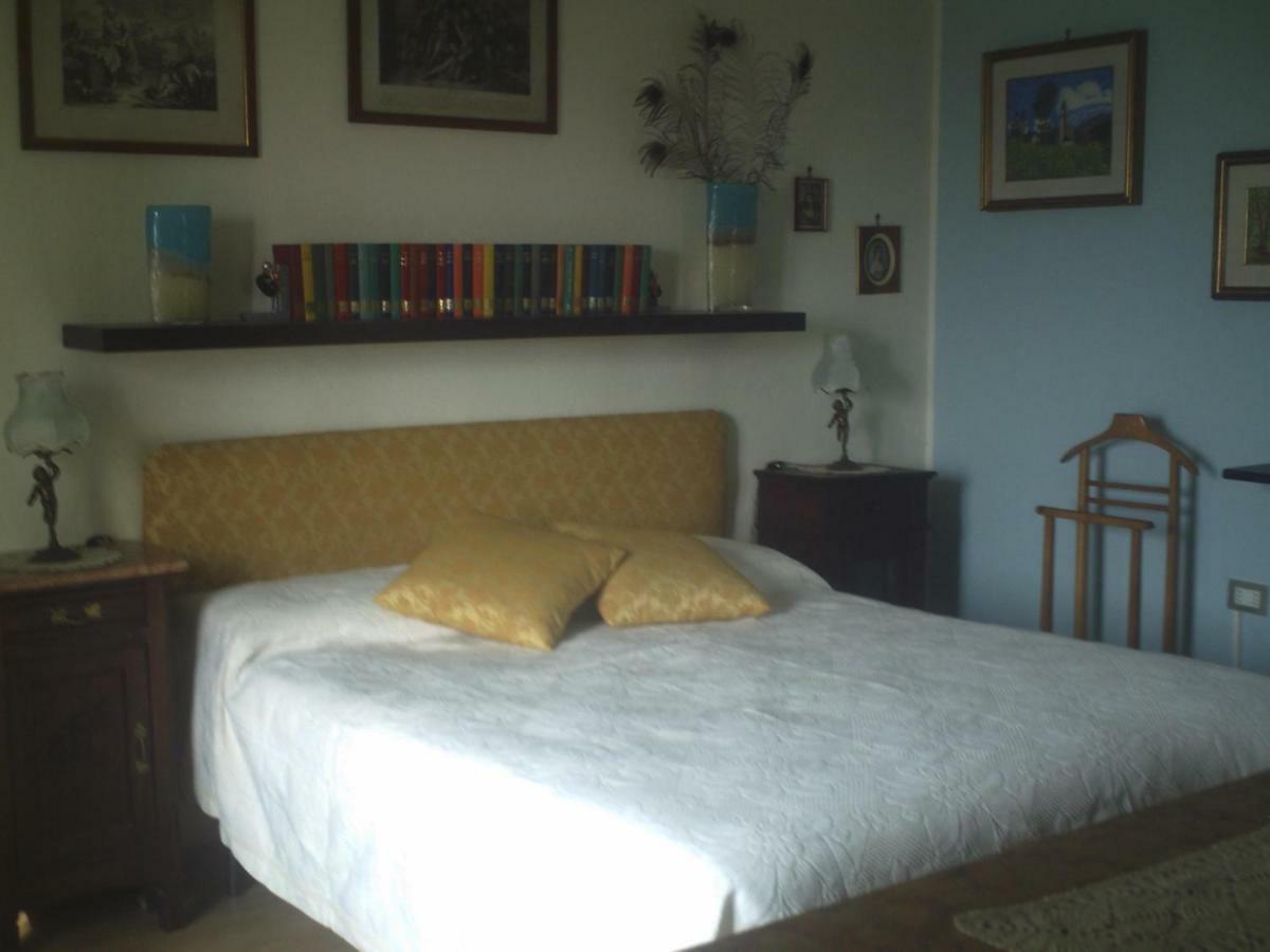 Ca D' Fefi Bed & Breakfast Gorzegno Luaran gambar