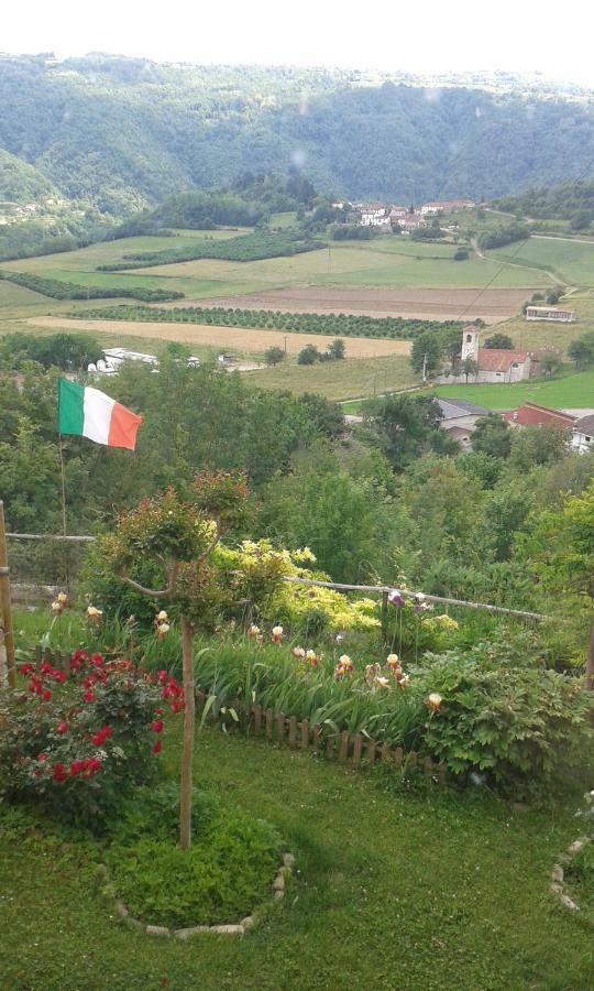 Ca D' Fefi Bed & Breakfast Gorzegno Luaran gambar